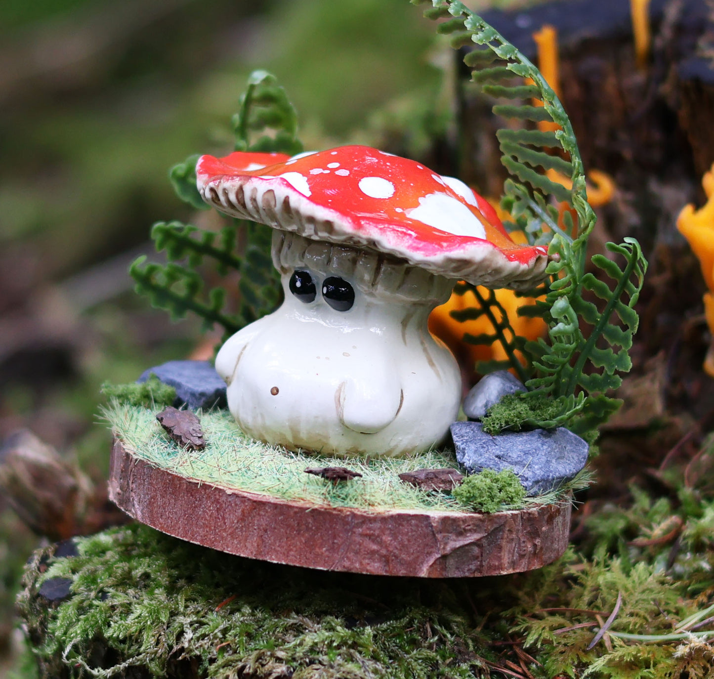 Buttons the Quiet mushroom - Collectible Figurine