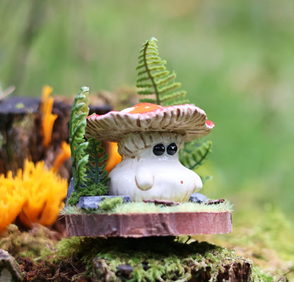 Buttons the Quiet mushroom - Collectible Figurine